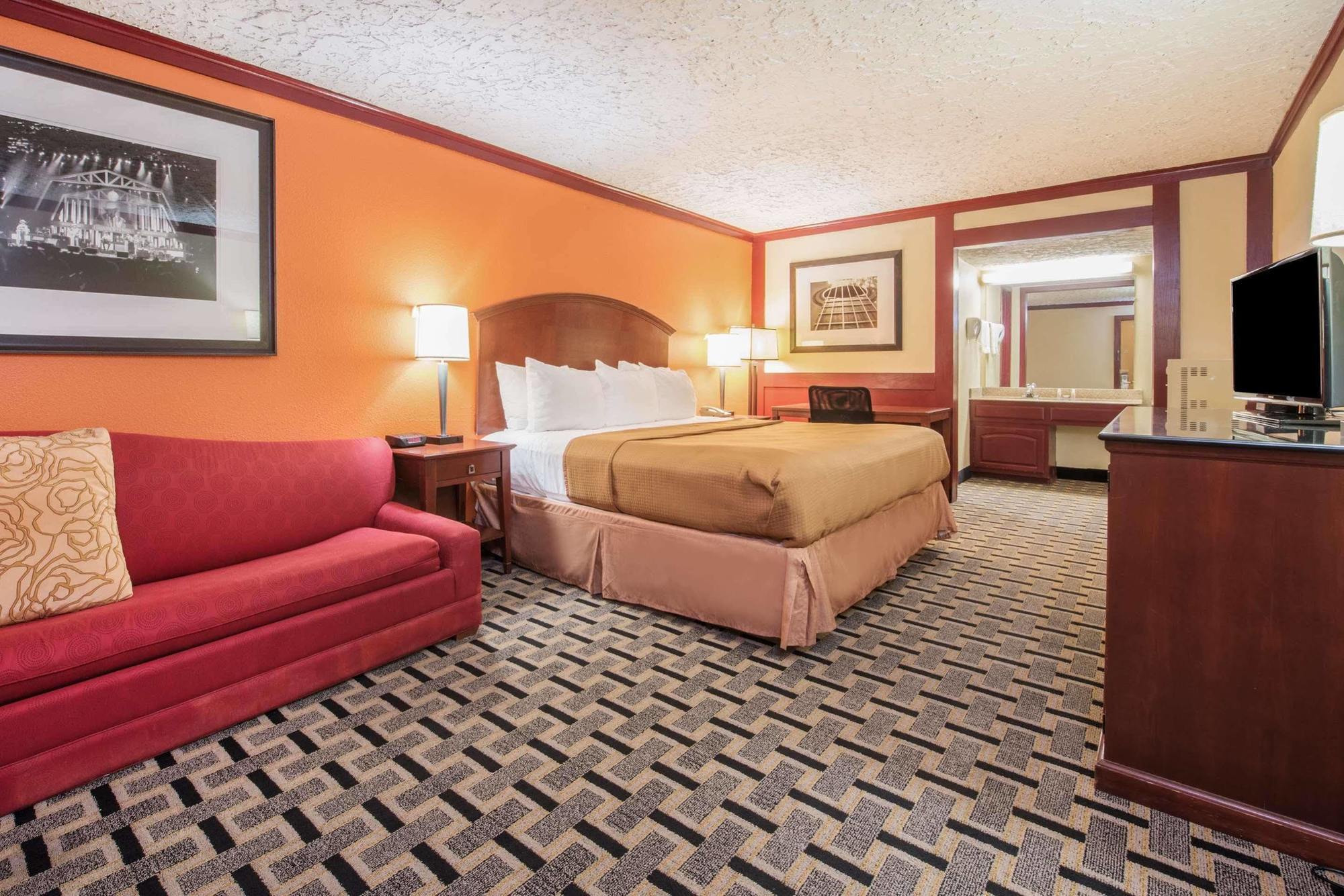 Howard Johnson By Wyndham San Marcos Exterior photo